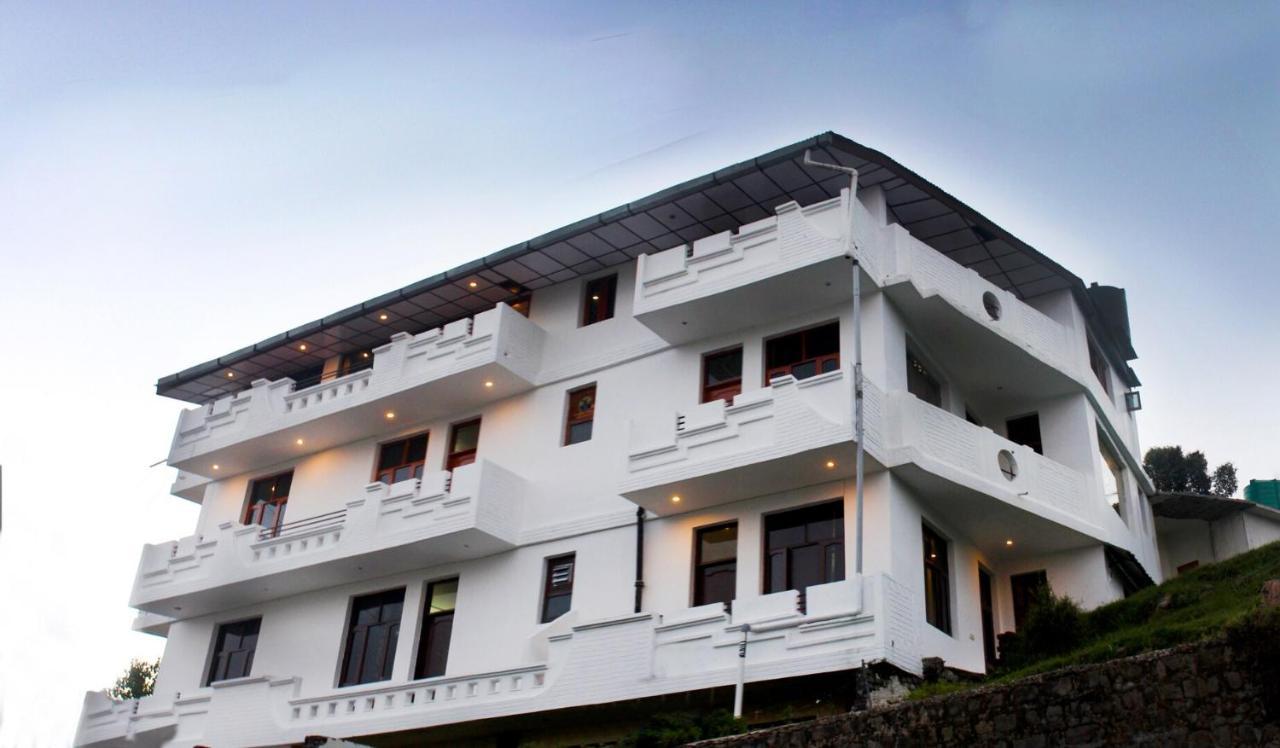 Dlx Stay In Naddi Dharamshala Bagian luar foto