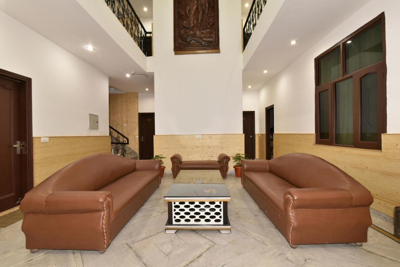 Dlx Stay In Naddi Dharamshala Bagian luar foto